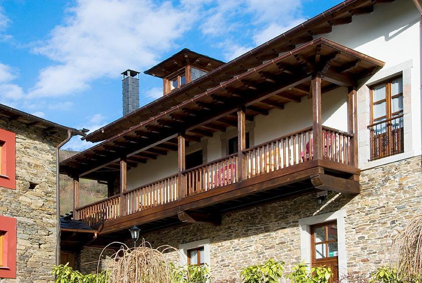 Y Rurales L'anceo Hotel *